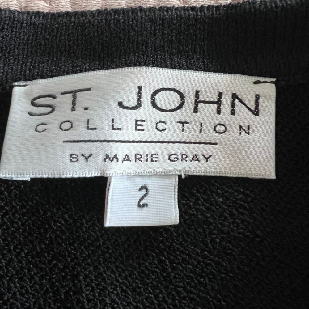 ST JOHN BY MARIE GRAY Women's Black Knit Cardigan Gold Button Pockets‎ Size 2 - Picture 8 of 10